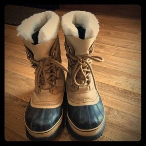 Sorel Caribou winter insulated snow boots size 7